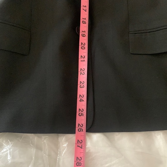 Gently used but in good condition Ann Taylor black jacket. - Picture 2 of 10